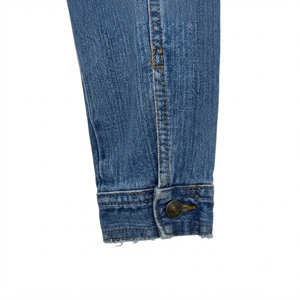Forever 21 Womens Light Wash Denim Trucker Blue Jean Jacket Long Sleeve Small - Picture 6 of 9
